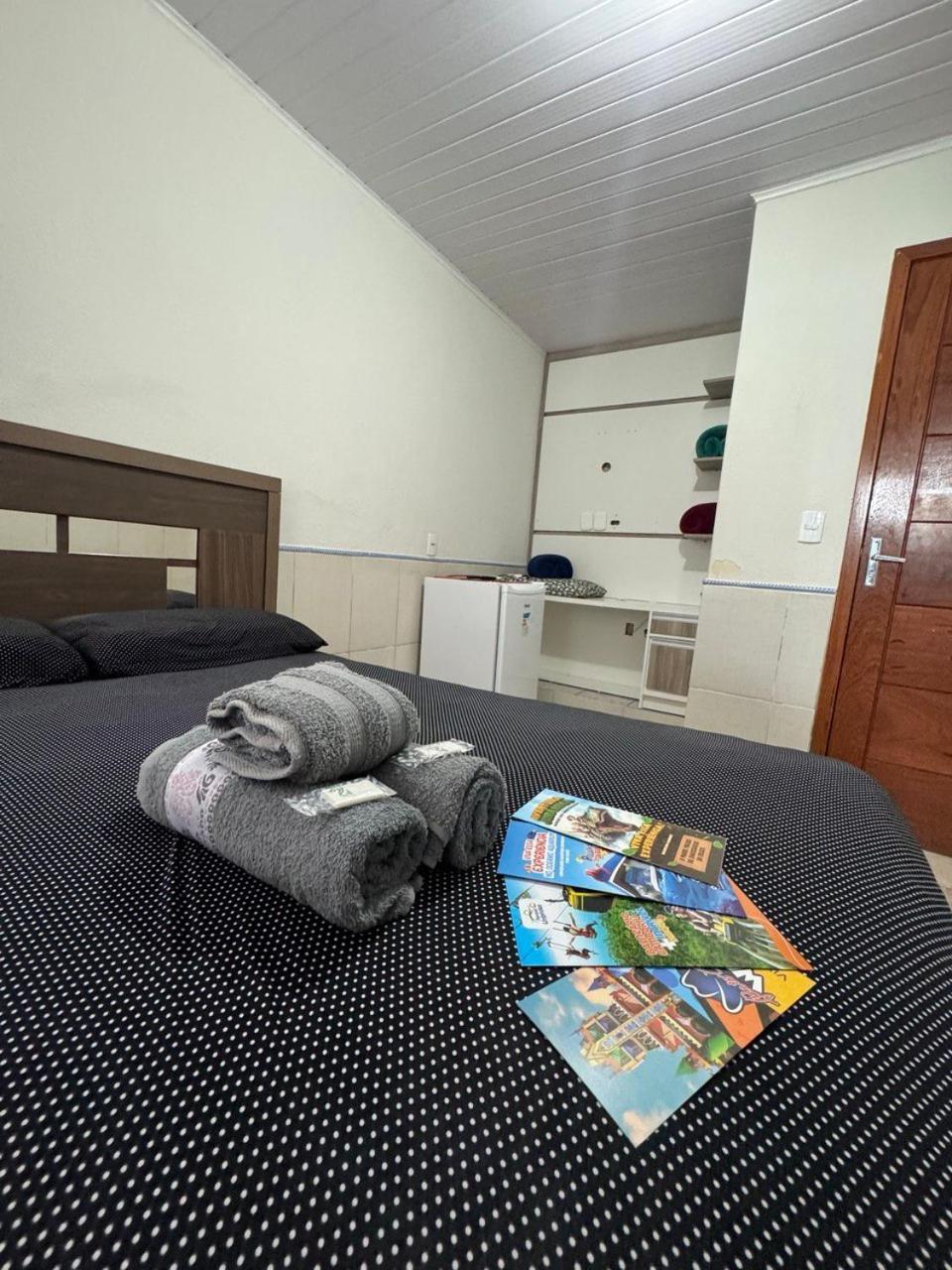 Pousada Tio Tonho Hotel Пеня Екстериор снимка