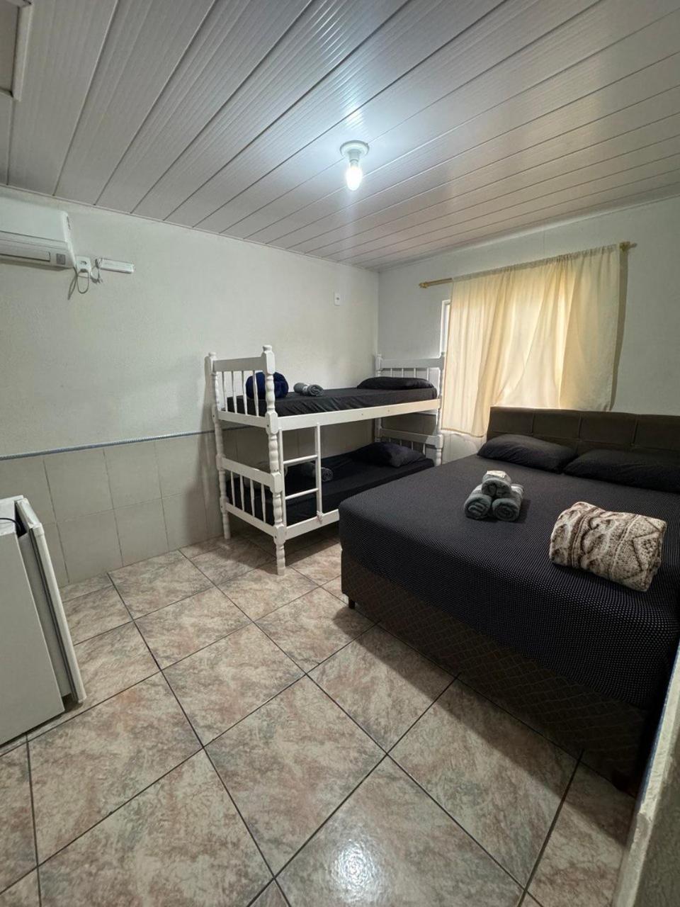 Pousada Tio Tonho Hotel Пеня Екстериор снимка