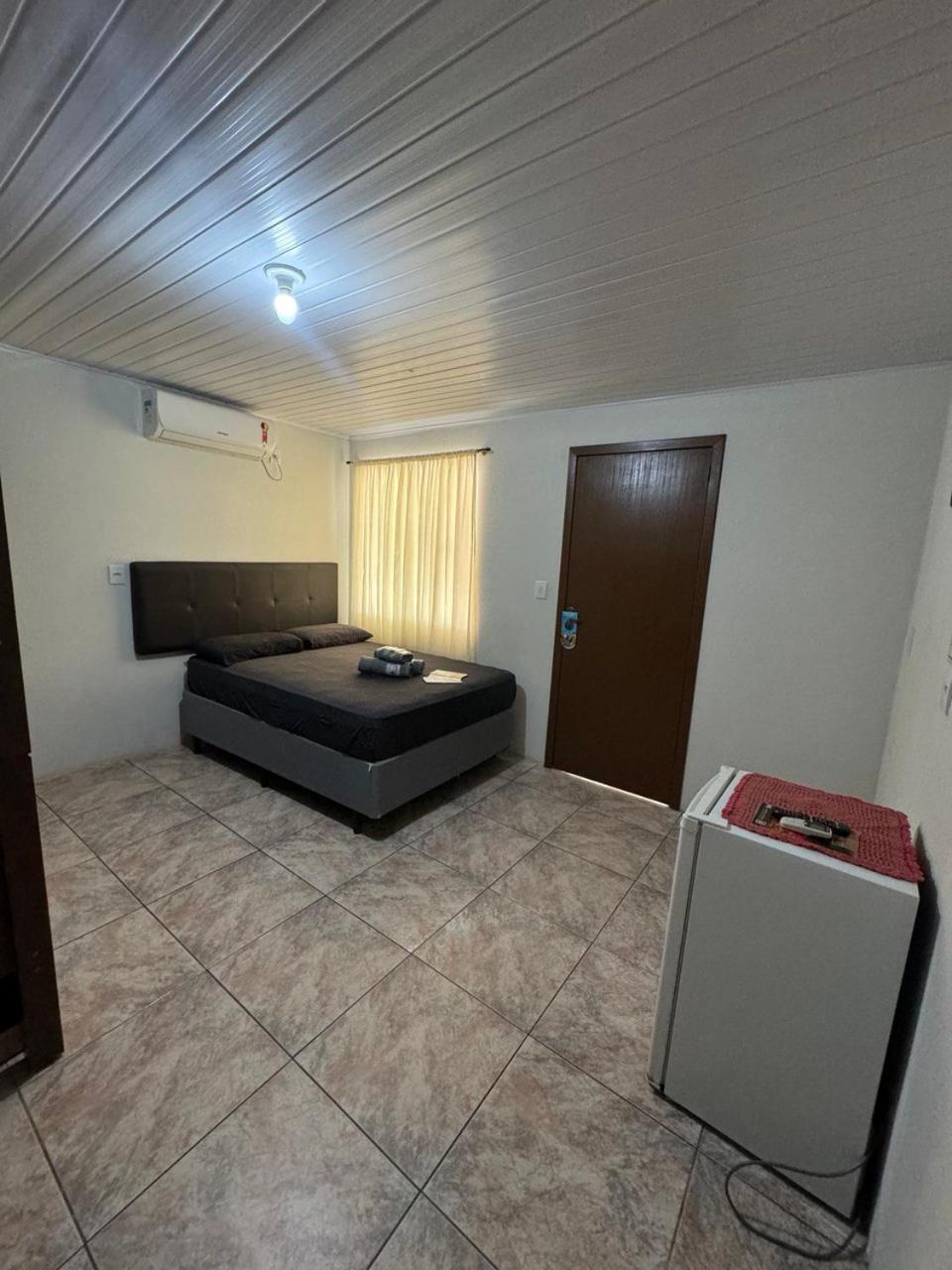 Pousada Tio Tonho Hotel Пеня Екстериор снимка